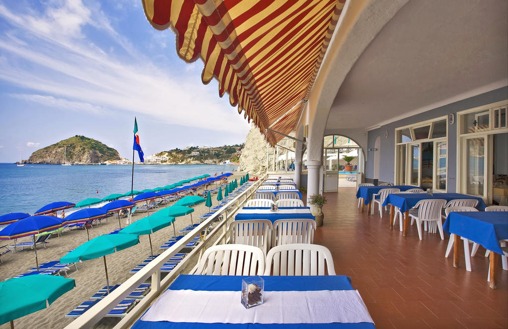 Hotel Vittorio Beach Resort Barano dʼIschia Екстериор снимка