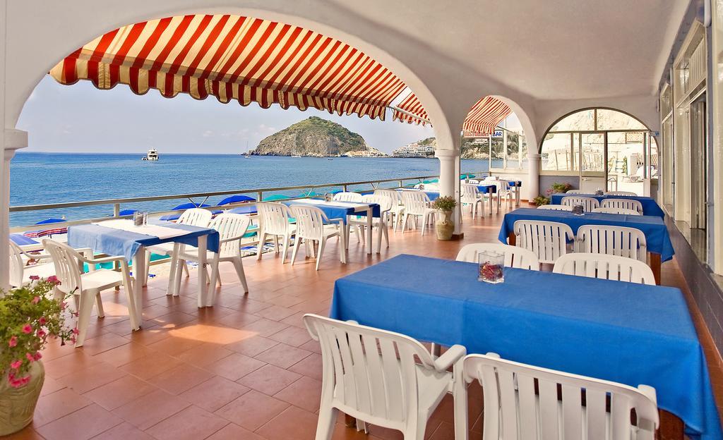 Hotel Vittorio Beach Resort Barano dʼIschia Екстериор снимка