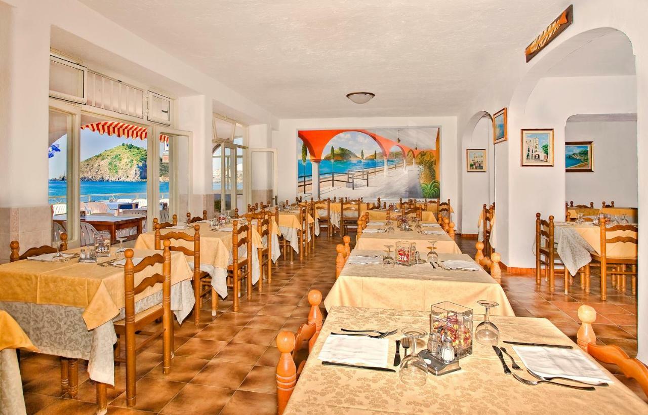 Hotel Vittorio Beach Resort Barano dʼIschia Екстериор снимка